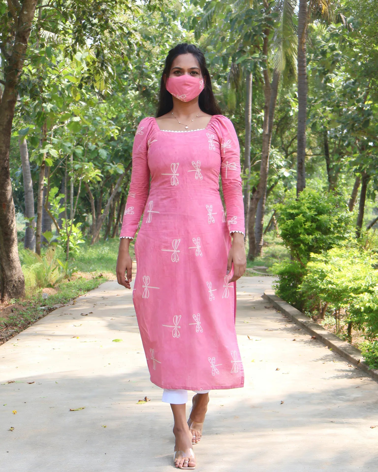 Pink Flutter - LD208