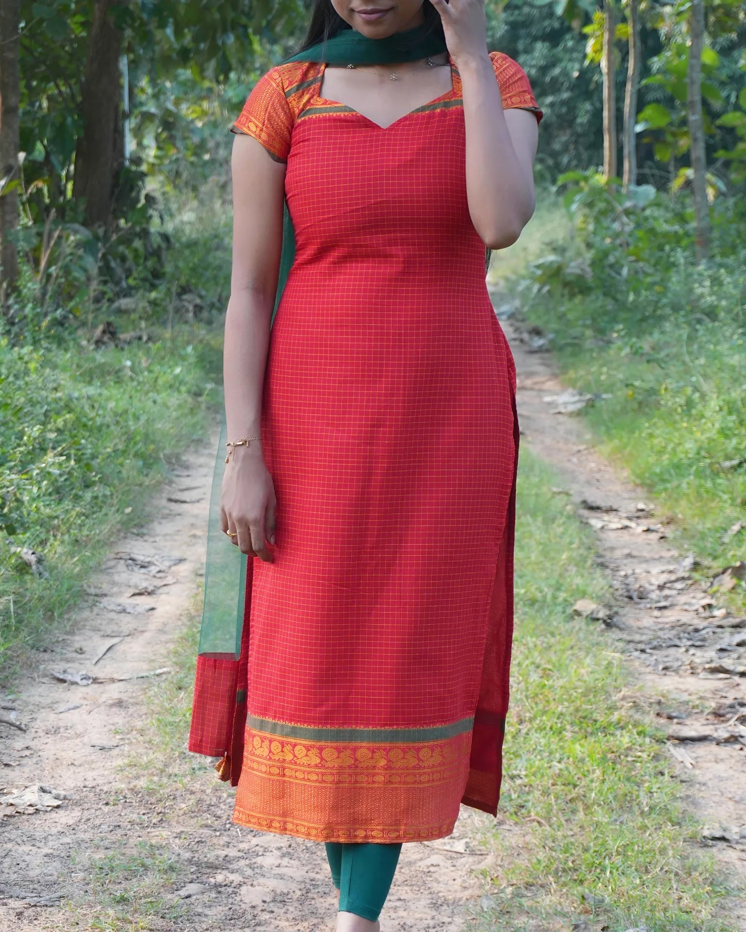 Traditional Narayanpet Red Ensemble - LD218 A