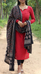 Red Charm - LD209