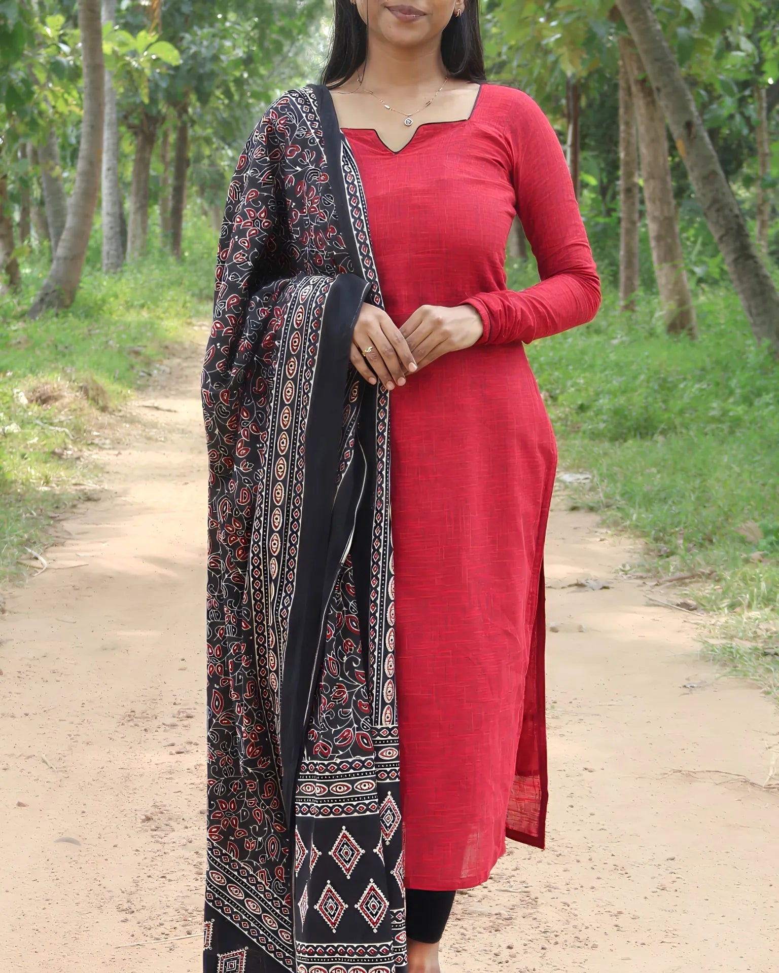 Red Charm - LD209